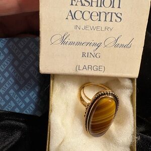 NOS Avon 1978 Shimmering Sands adjustable ring
